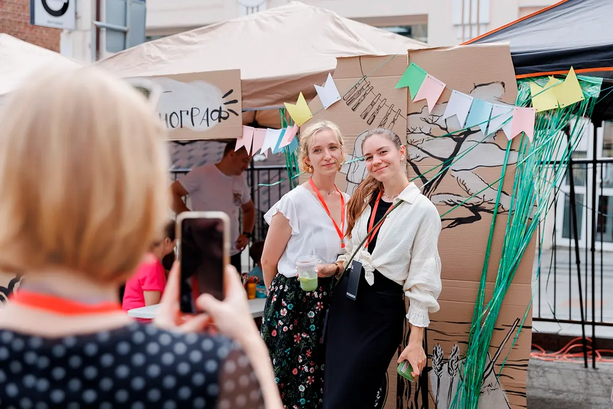 Под вечерней звездой звучали знакомые строки Арсеньева