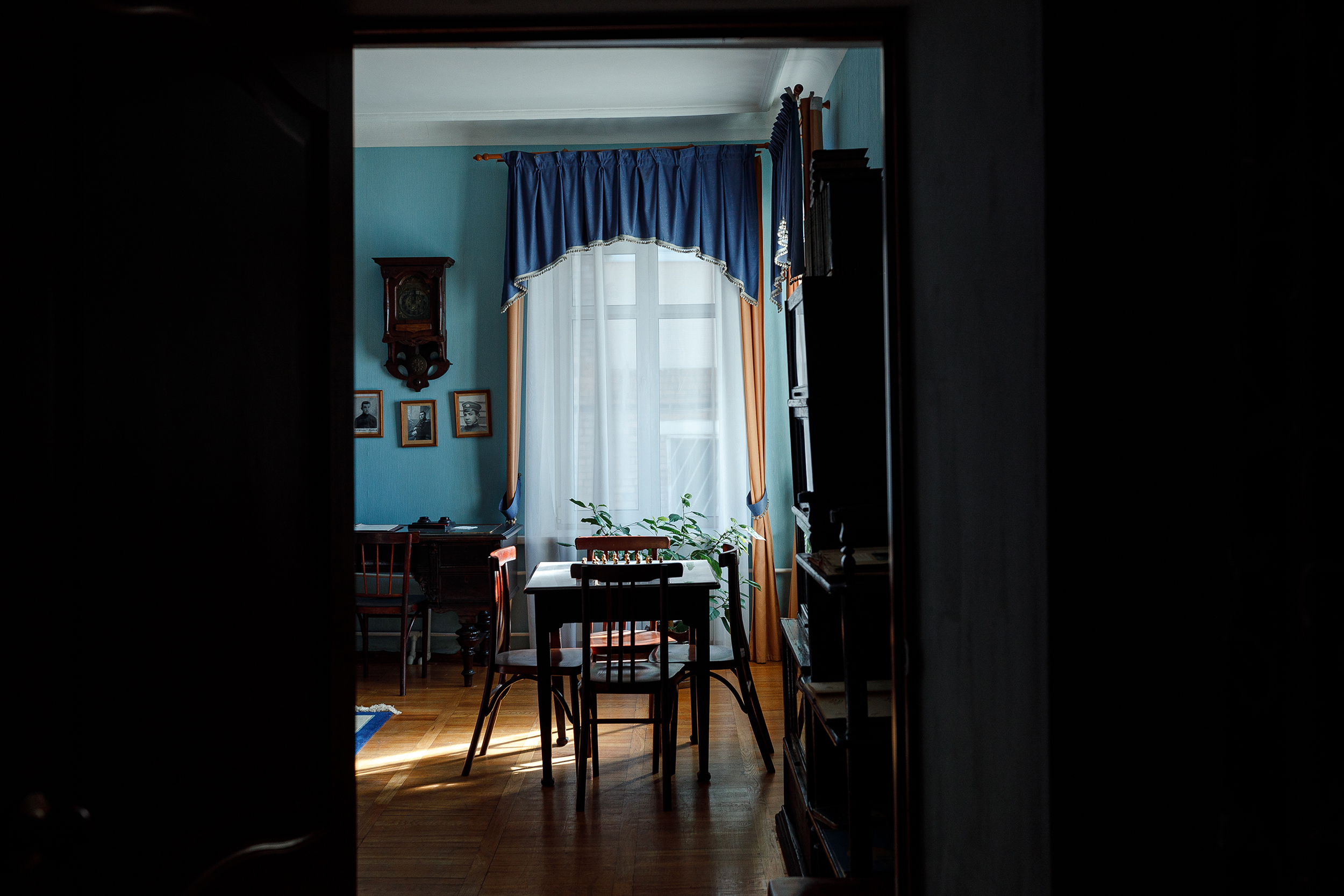 Экспозиция «Портрет семьи Сухановых»