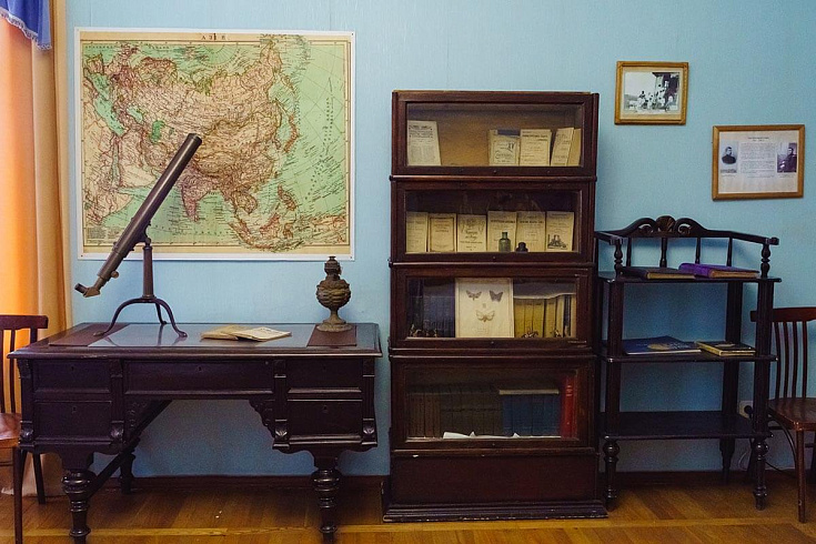 Экспозиция «Портрет семьи Сухановых»